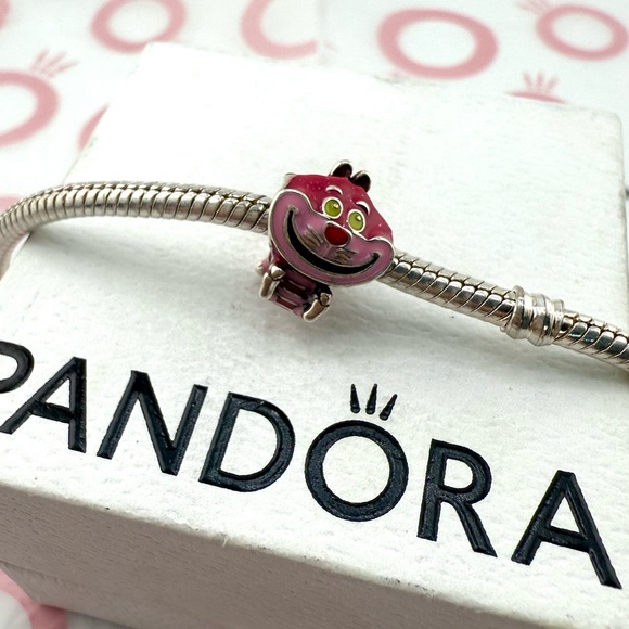 Disney Parks 2025 Cheshire Cat Charm PANDORA - Picture 1 of 4